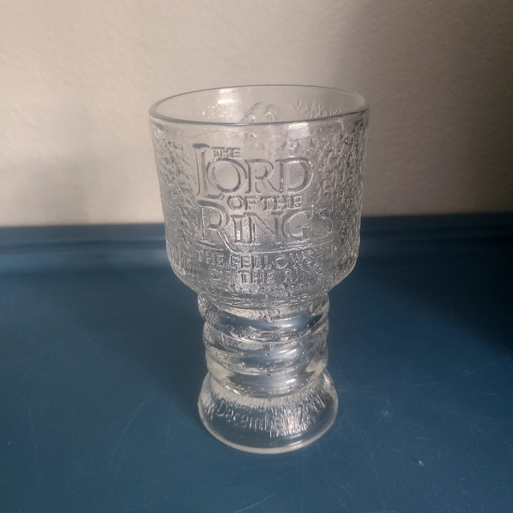 Lord of the Rings Fellowship of The Ring Frosted Glass Goblet December 2001